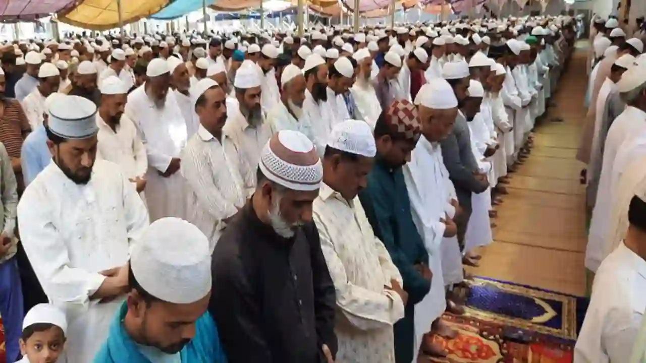 मस्जिदों का जमीन का खुला...