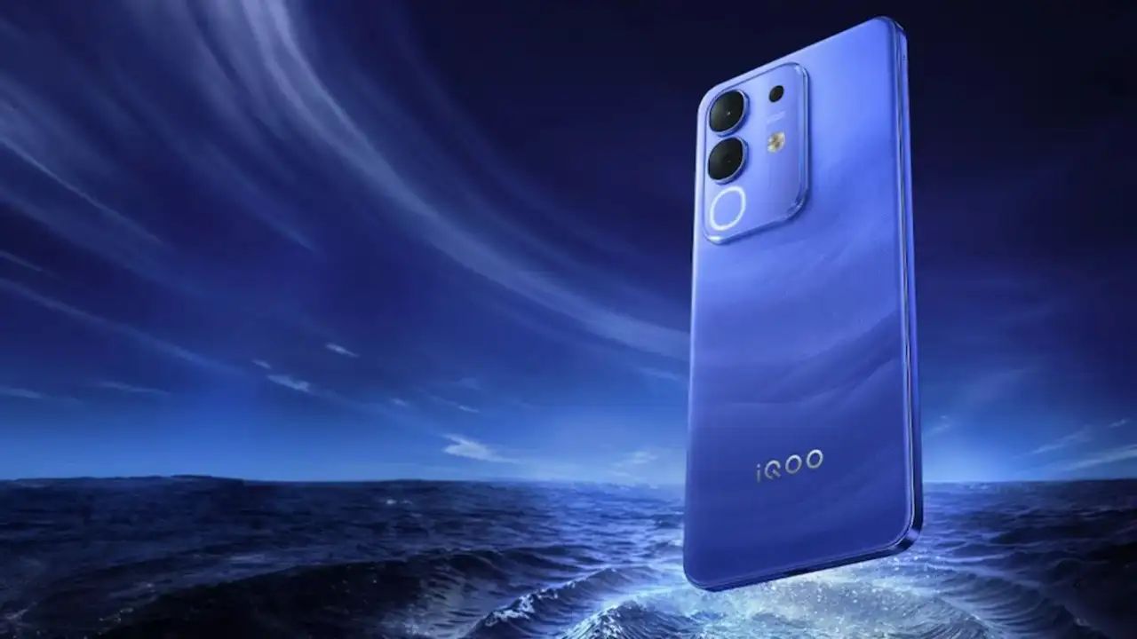 iQOO Z10x First Impressions: A...