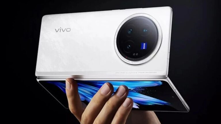 Vivo X Fold 4 Hands-On: Triple 50MP Cameras, Snapdragon Elite Power in a Fold
