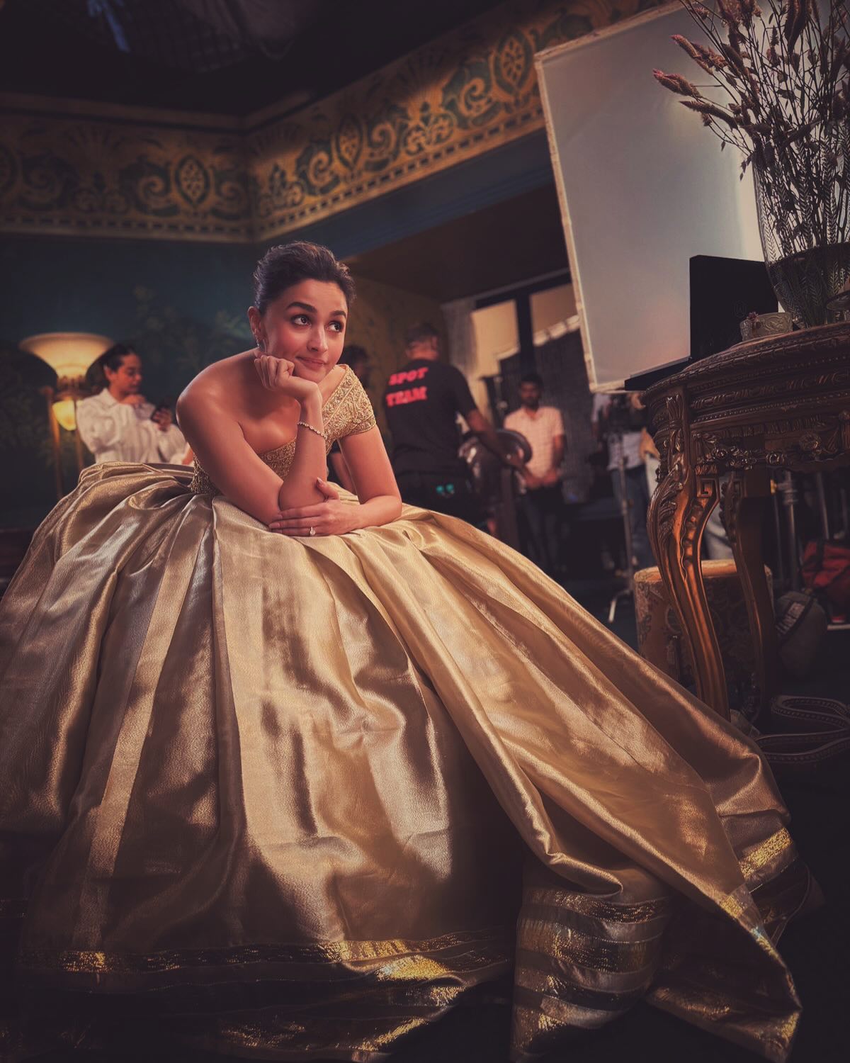 Bollywood Actresses Pregnant Before Marriage,...