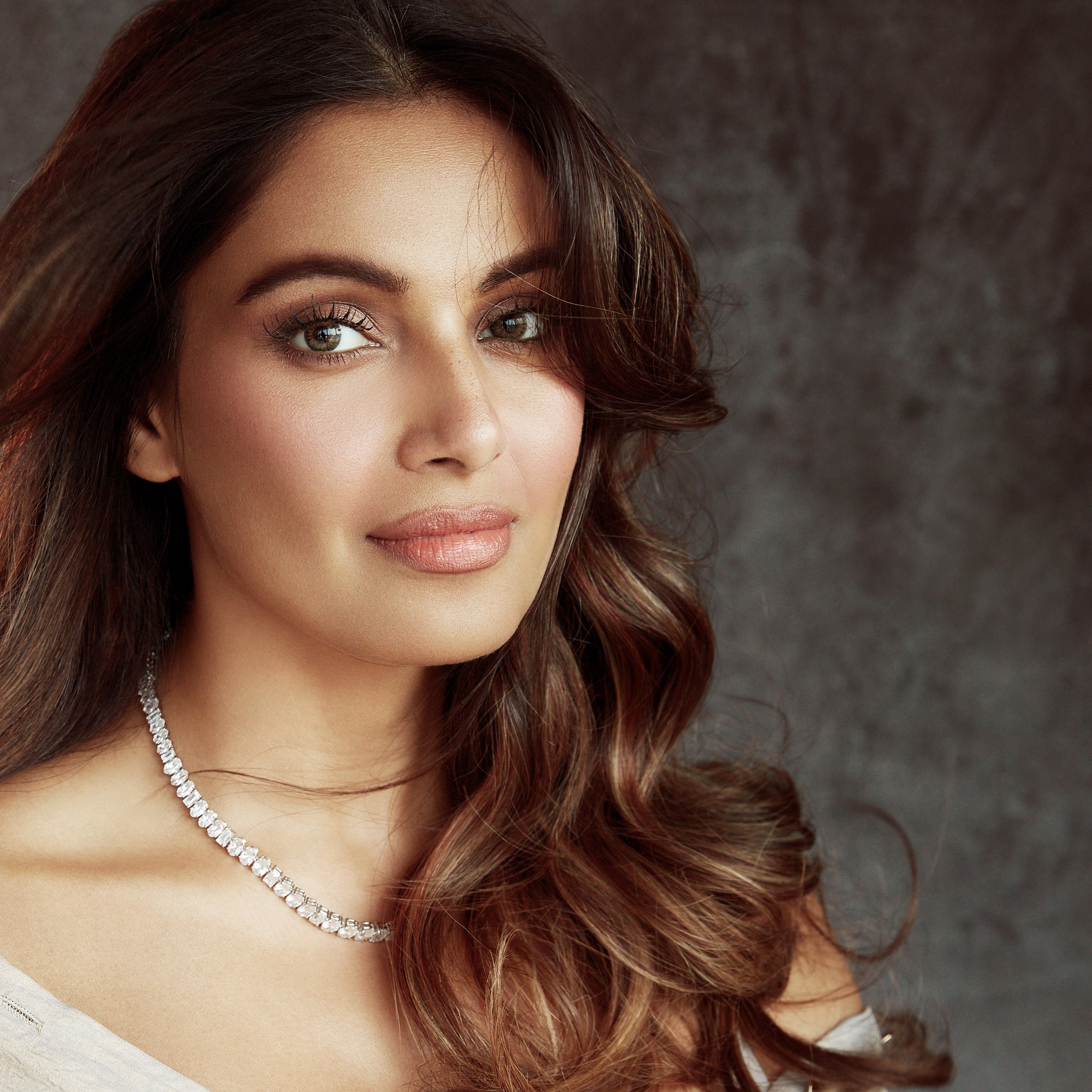 Bipasha basu given Hot scenes...