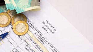 Form 16 : फॉर्म 16 को लेकर आया बड़ा अपडेट! इस साल फार्म 16 के अंदर करनी होगी ये जरूरी चीज चेंज, जानें जल्दी