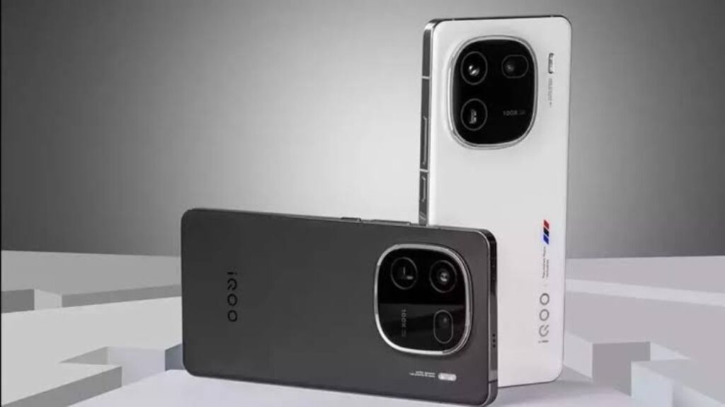 Amazon Deal: Get iQOO 12 5G At 33% Discount With Many Offers