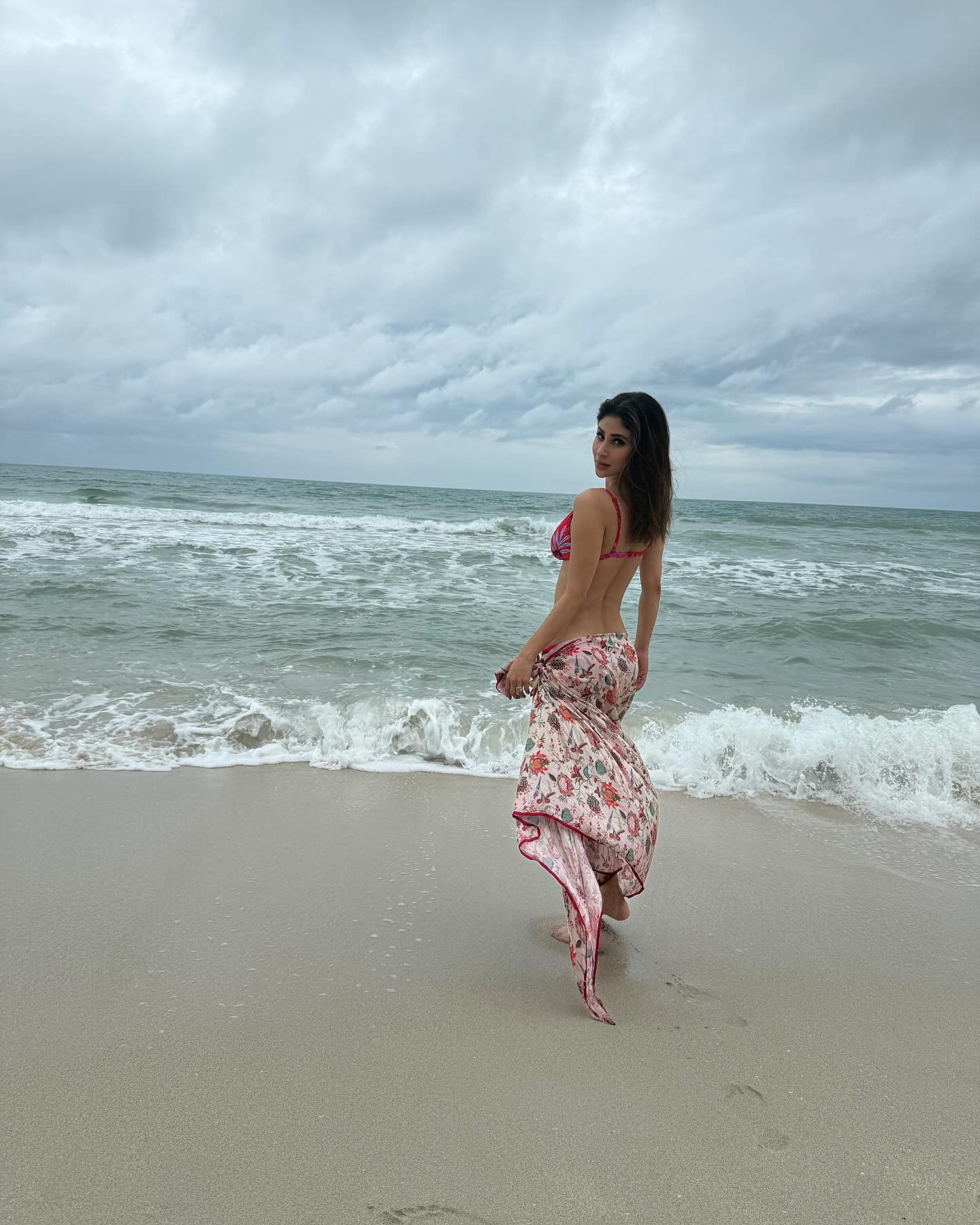 Mouni Roy Bold Photoshoot Too...