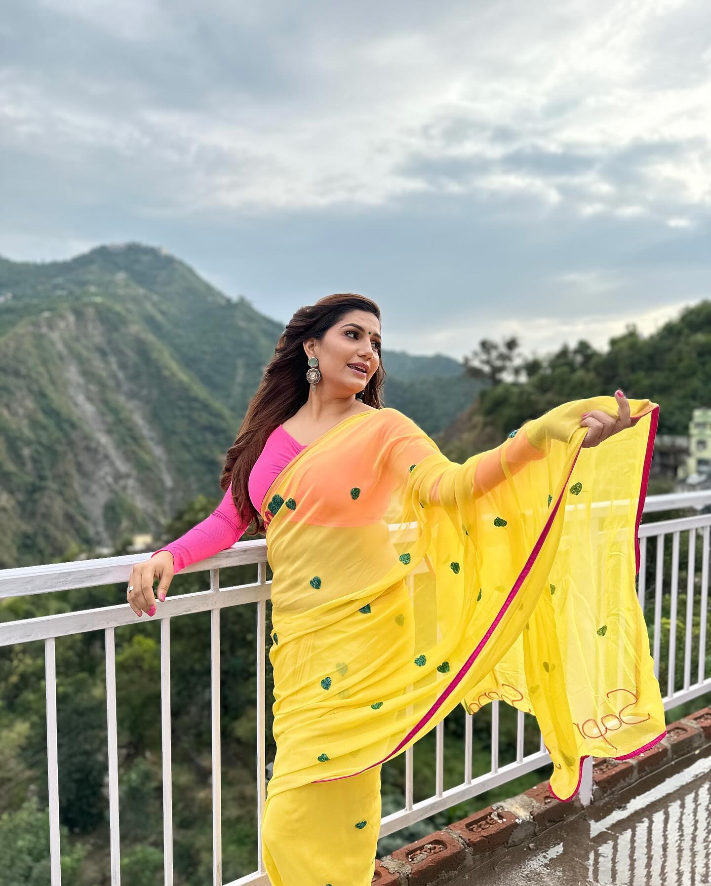 Itssapnachoudhary 1698653476 3224861553458121109 3994636290