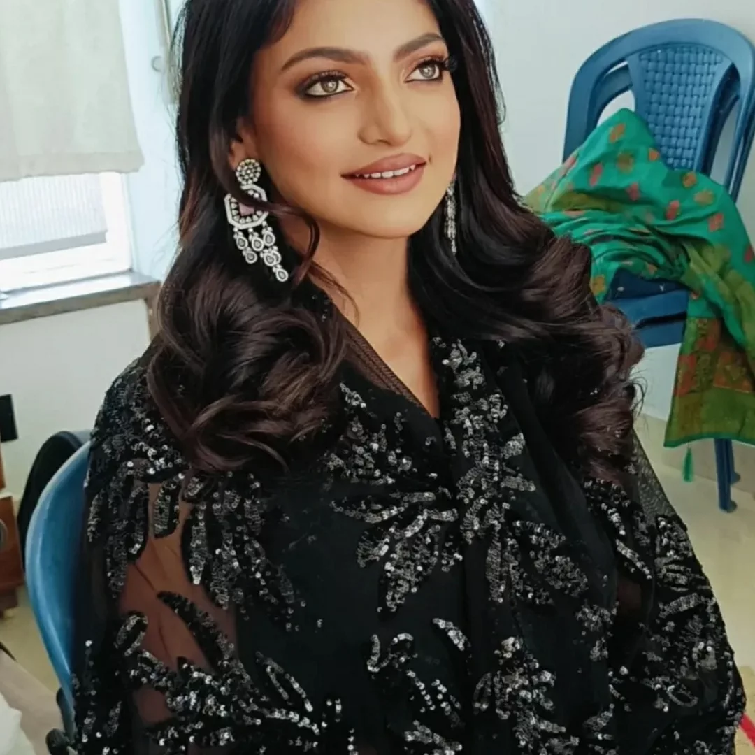 Monalisa New Look – See...