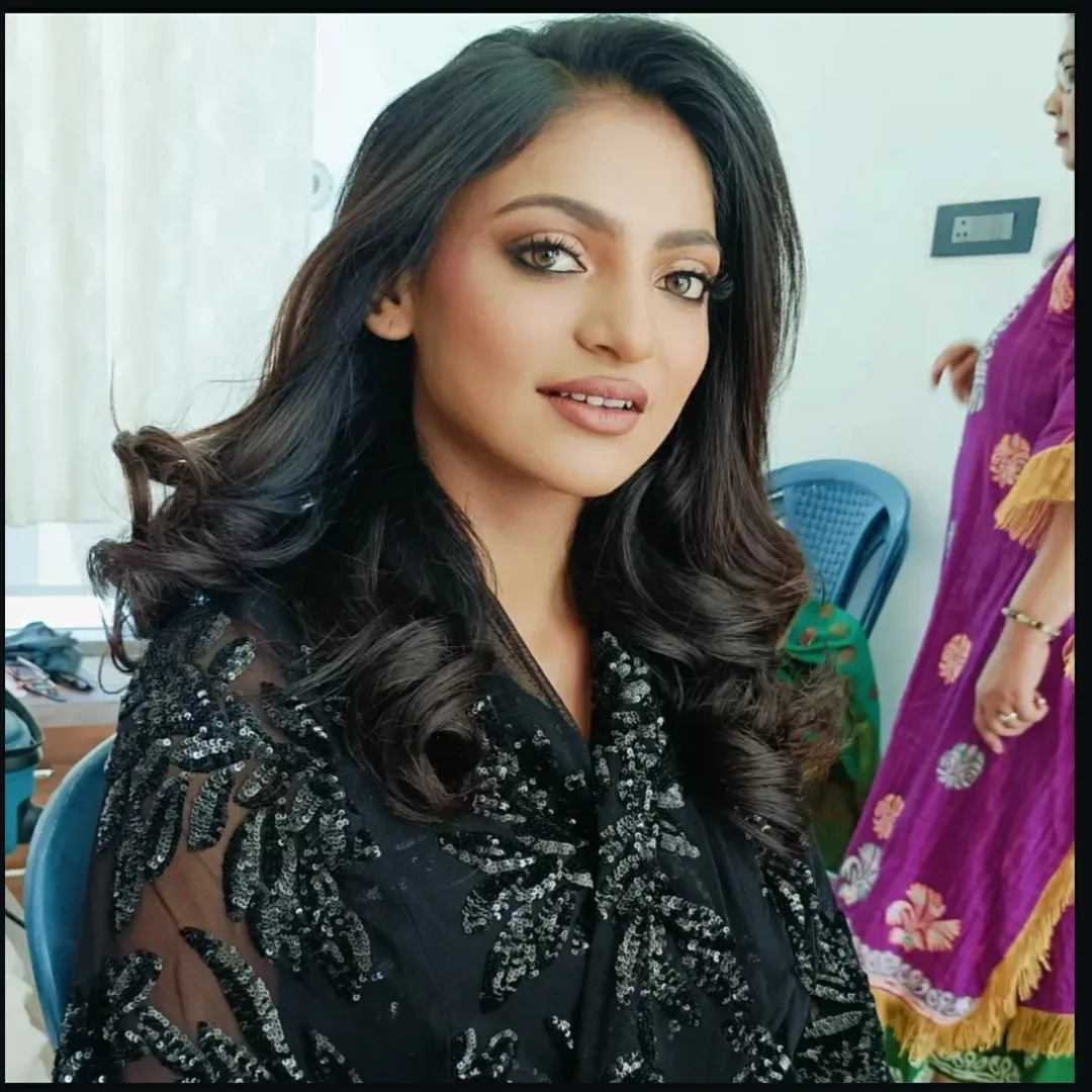 Monalisa New Look – See...