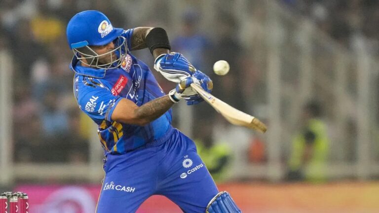IPL 2025: 100वें मैच में सूर्यकुमार यादव की फिफ्टी, पर मुंबई को मिली हार