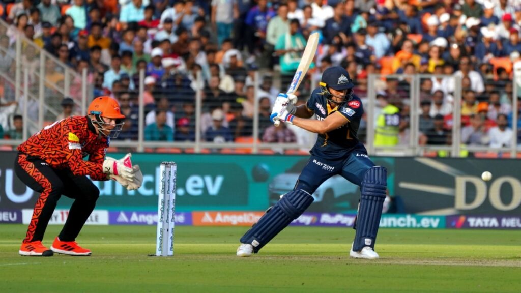 हैदराबाद की पिच बरसेंगे रन या लेगेगी विकेटों की झड़ी, जाने SRH vs GT Pitch Report