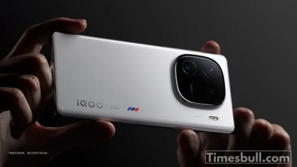 iQOO 12: Best Gaming Phone with 144Hz Display & Snapdragon 8 Gen 3 at a Great Discount