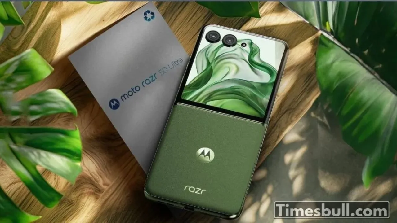 Motorola Razr 60 Stylish Foldable...