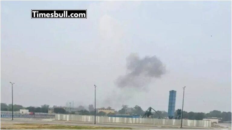 Tensions Rise: US Advises Citizens to Shelter in Place Amid India-Pakistan Clashes