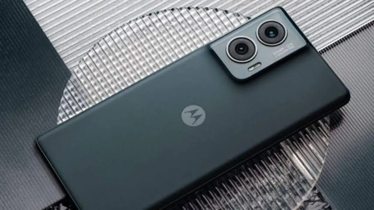 Motorola Edge 50 Fusion now...