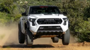 Toyota Tacoma Full Review – Features, Performance & Real-World Mileage