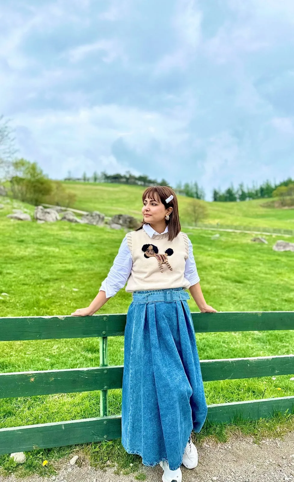 Must-See Hina Khan Adorable Korean...