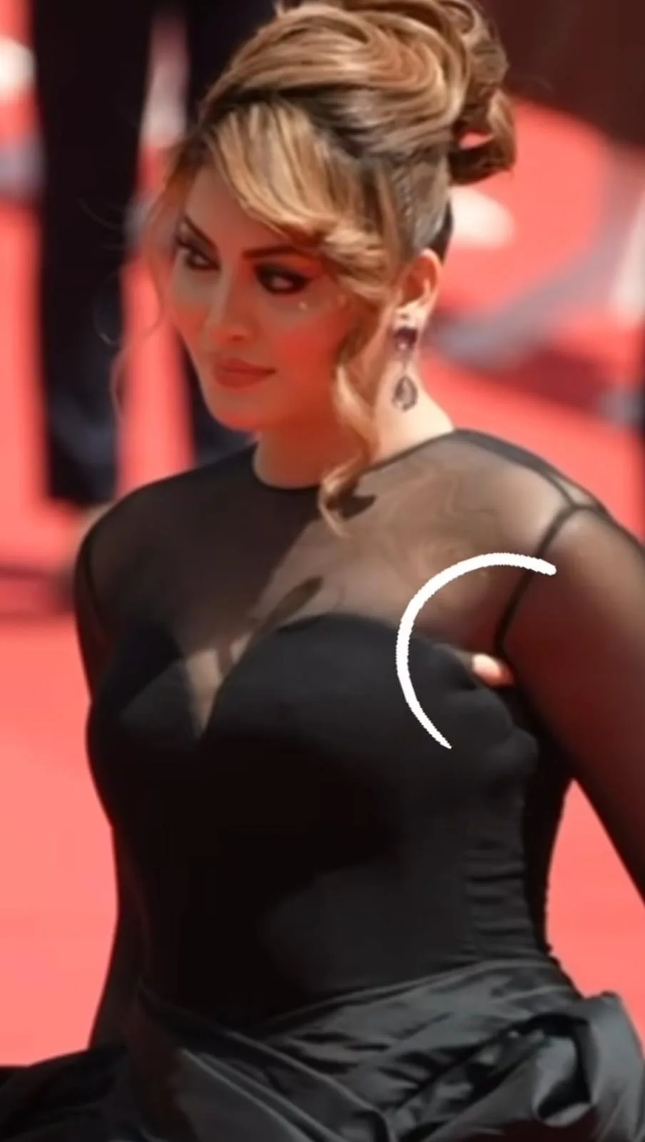 Cannes Controversy: Urvashi Rautela Torn...