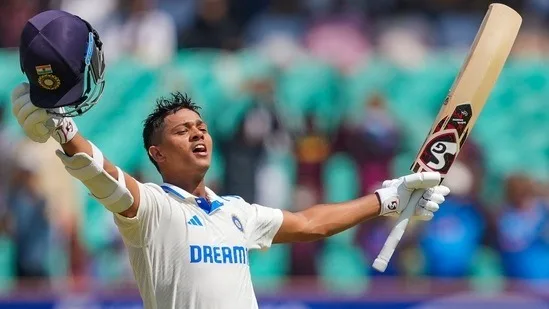 Watch— Yashasvi Jaiswal’s birthday celebration...