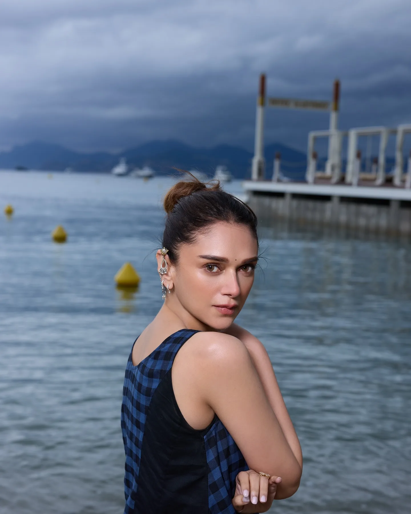 Aditi Rao Hydari Stuns in...