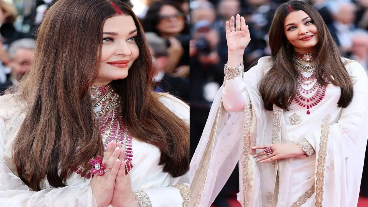 Aishwarya Rai Turns Heads