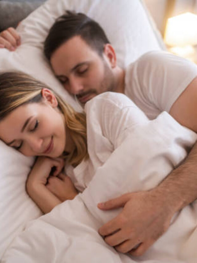 अजनबियों के साथ सोकर