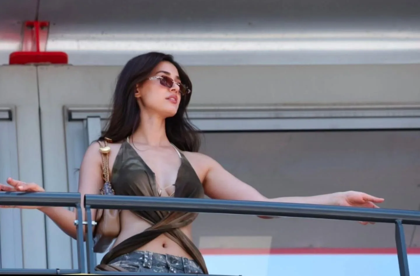 Disha Patani Flaunts Backless Top...