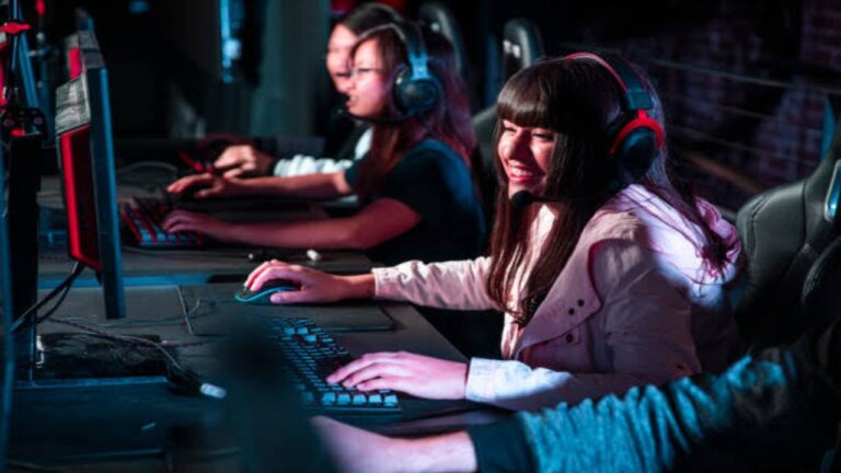 India’s Female Gamers Quietly Reshaping a Male-Dominated Digital Playground
