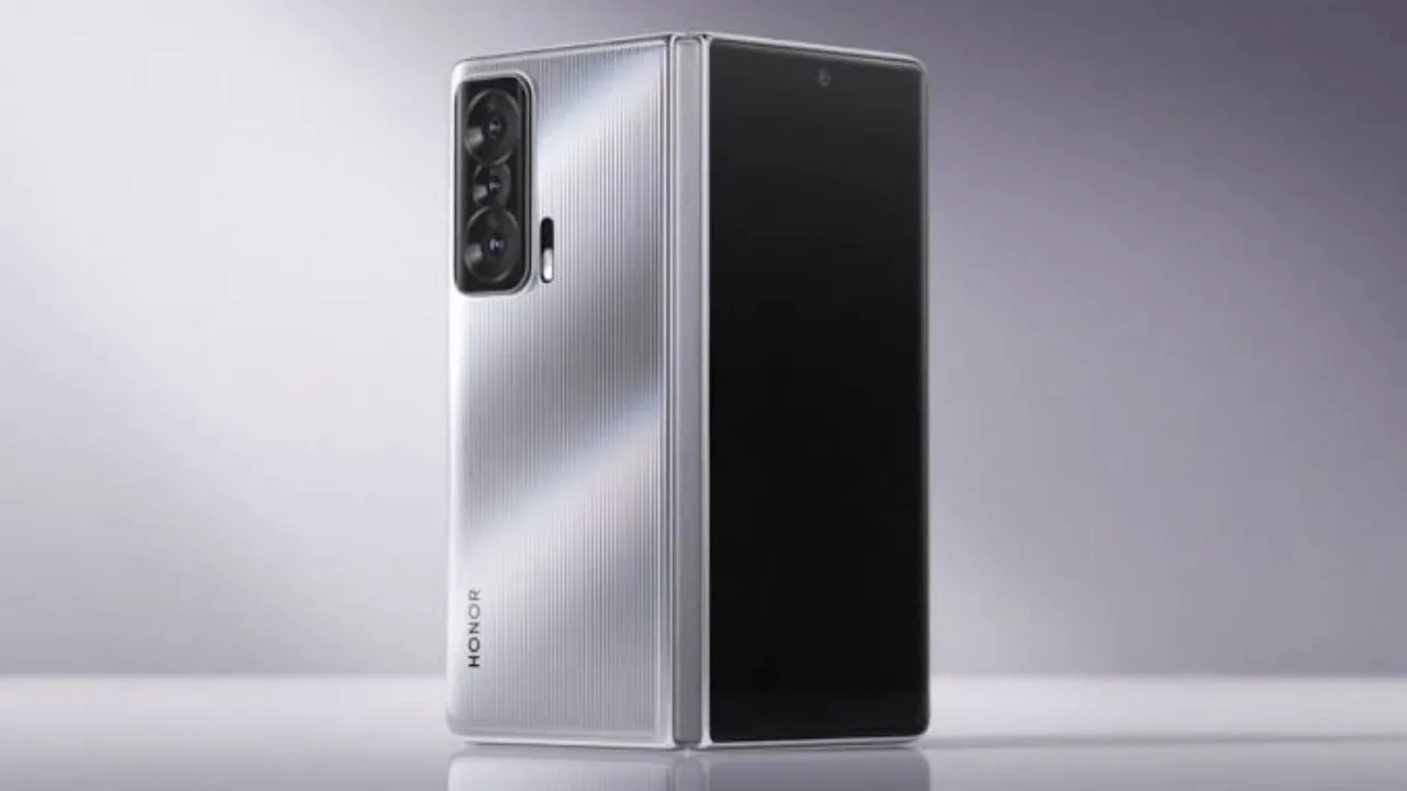 Honor Magic V5 Expected To...
