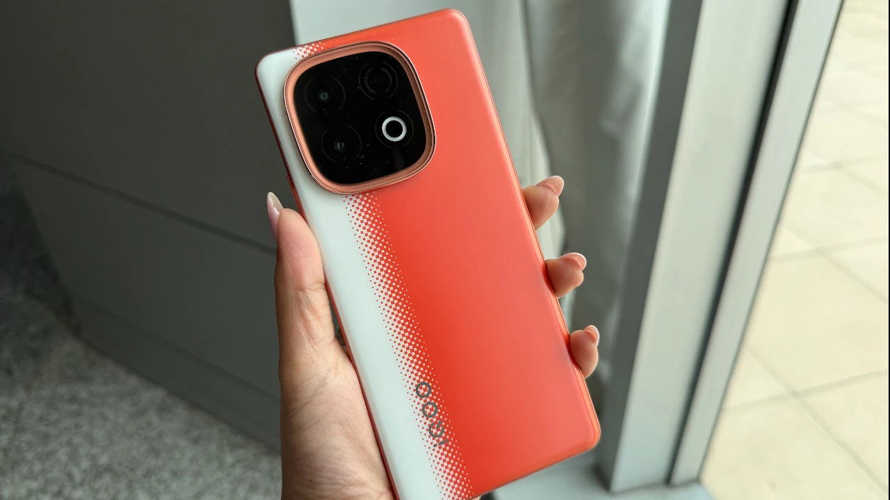 Long battery life phones