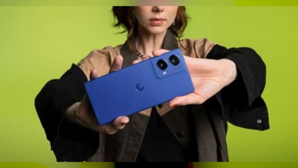 Moto G85 At Just Rs 15999 On Flipkart Sale, Best Gift Option For Mothers Day 2025