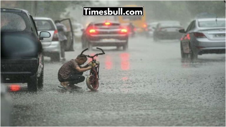 Weather Alert: Four people died due to storm and rain in Delhi, know the weather condition