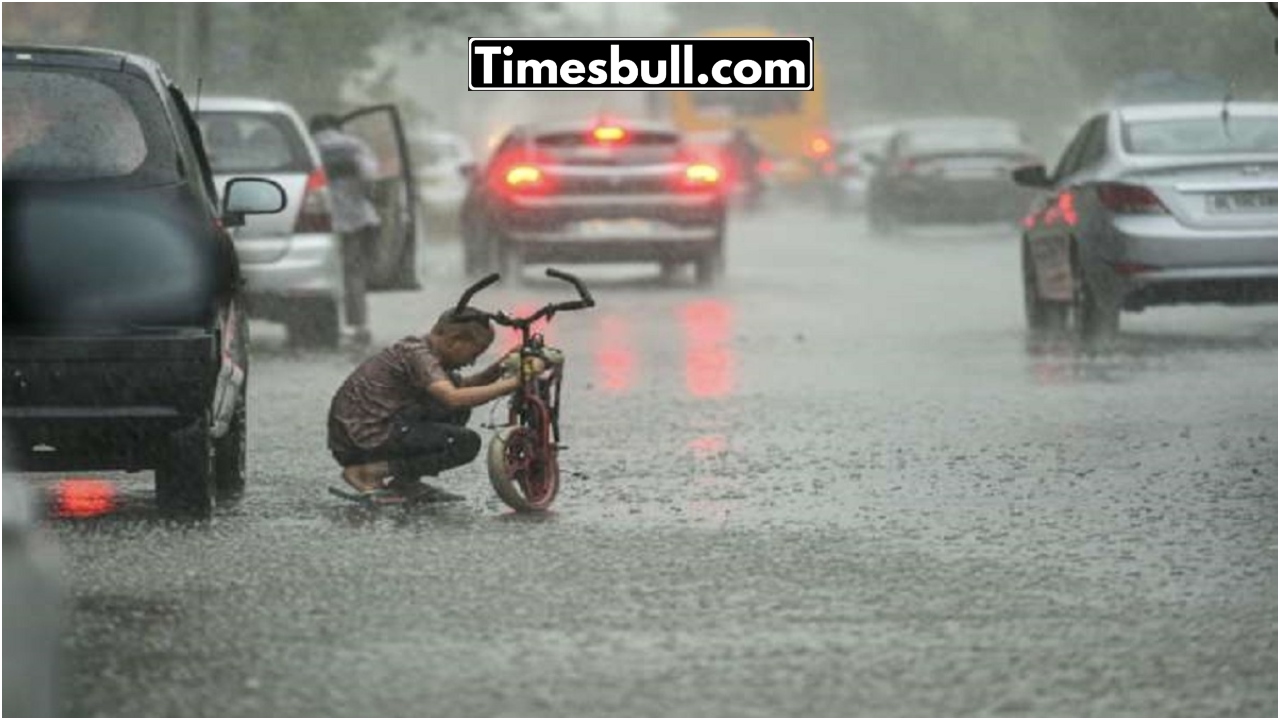 Weather Alert: Four people