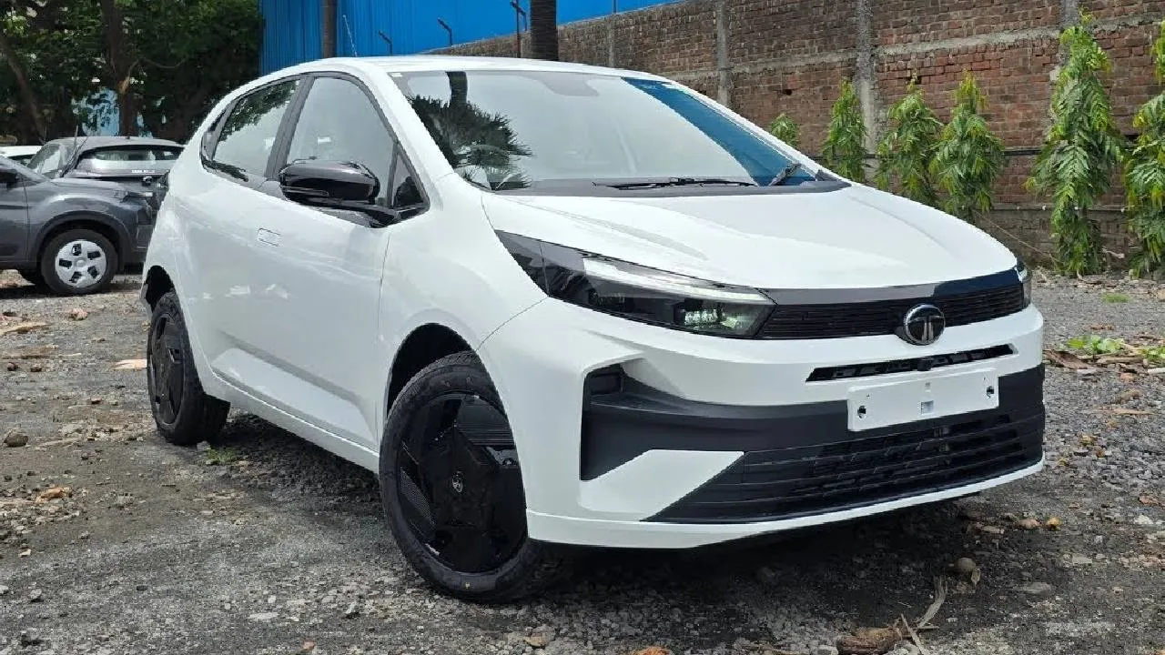 2025 Tata Altroz Facelift Detailed