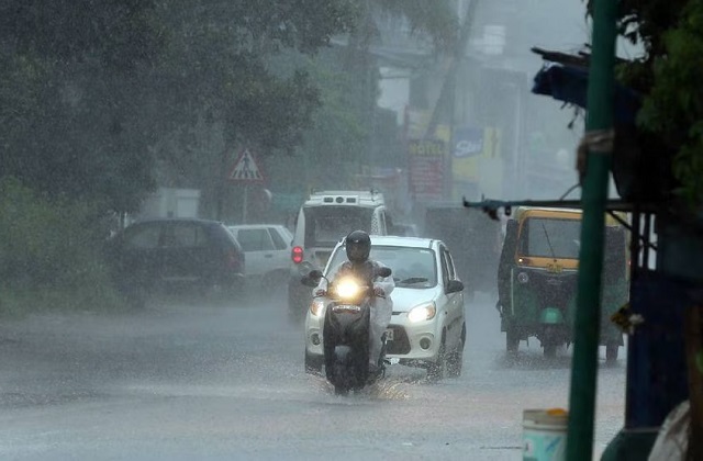 UP Monsoon Update – Heavy...