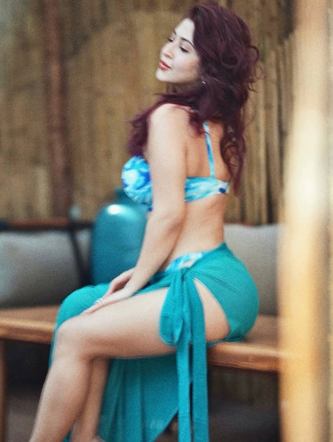 Must-See Sonarika Bhadoria Stunning Curves...