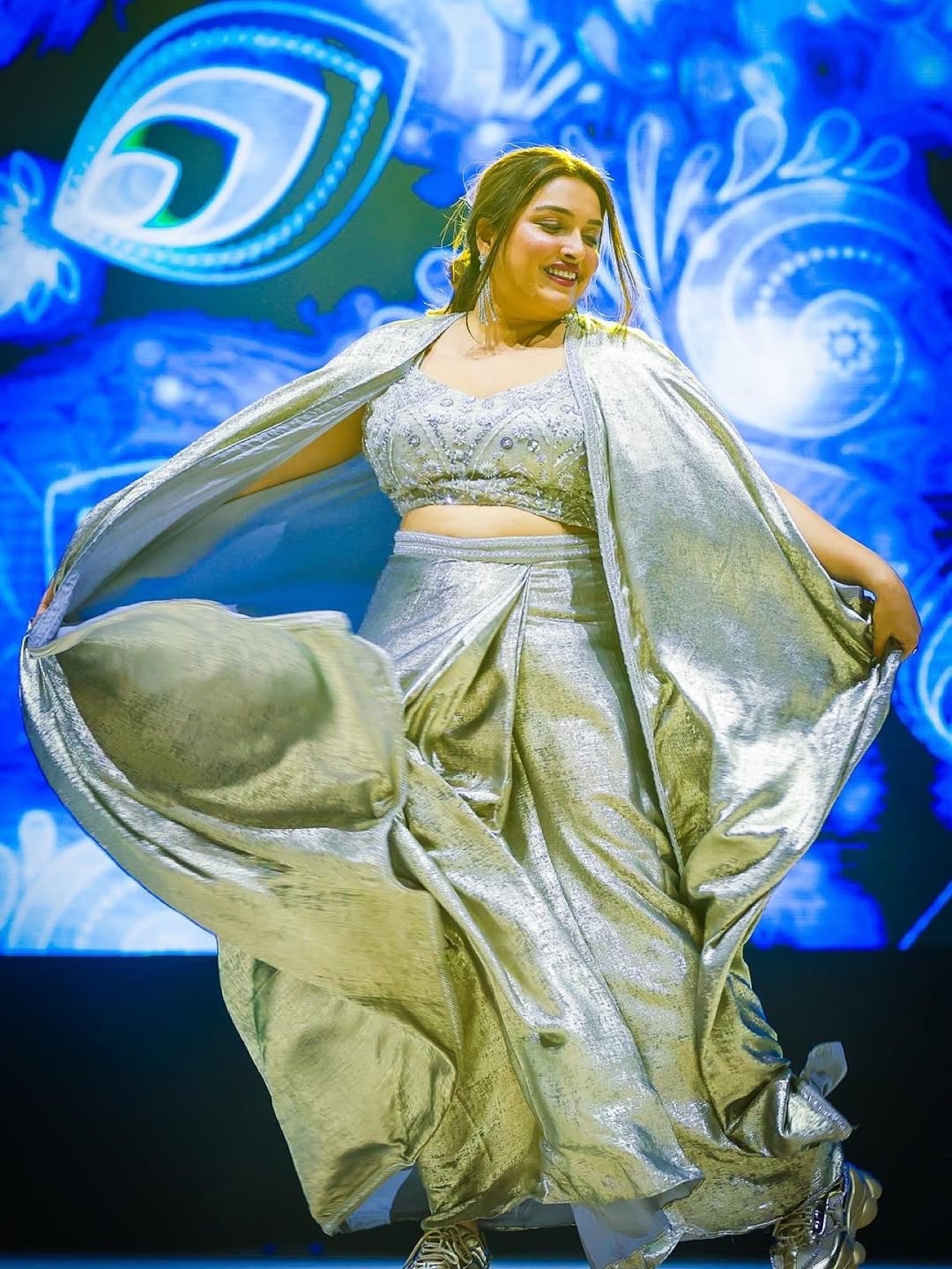 Bhojpuri Actress Aamrapali Dubey Bold...