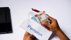 8वें वेतन आयोग में पेंशनभोगियों के लिए बड़ी राहत! अब 15 नहीं 12 साल में मिलने लगेगी पूरी पेंशन, देखें सारी डिटेल