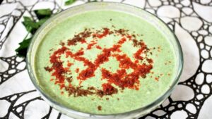 Bathua Raita : सर्दियों का सुपरफूड, 15 मिनट में तैयार होने वाली हेल्दी रेसिपी