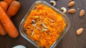 Carrot Halwa : बिना घिसे 10 मिनट में बनाएं मलाईदार गाजर का हलवा, रेस्टोरेंट जैसा स्वाद पाने की आसान विधि
