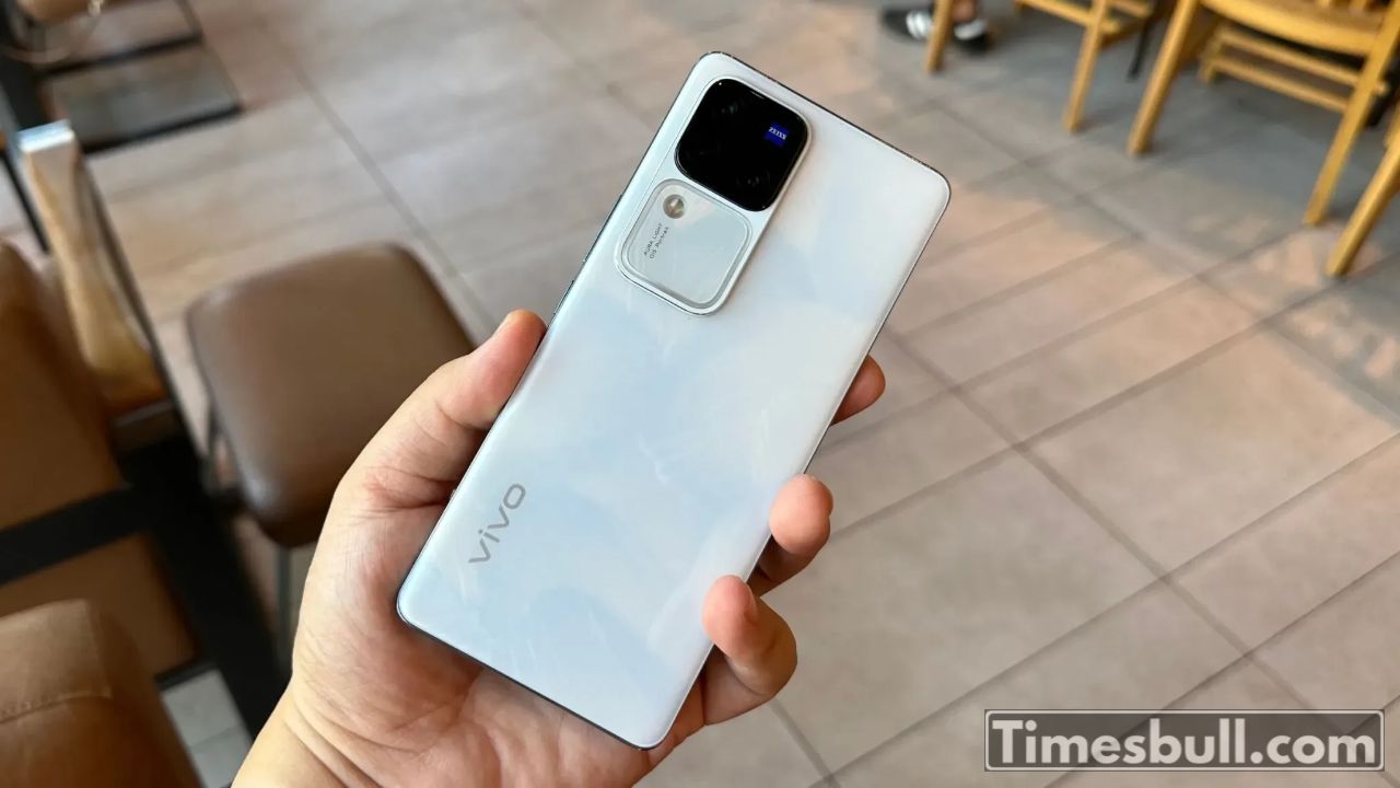 Vivo V30 Pro 5G: