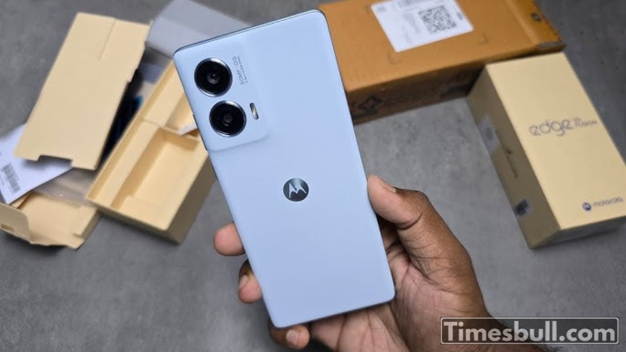 Flipkart Sale: Motorola Edge
