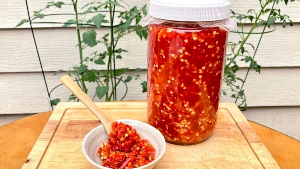 Ginger-Garlic-Chilli Mixed Pickle : सर्दियों में जबरदस्त स्वाद और सेहत के लिए बनाएं अदरक-लहसुन-मिर्च का मिक्स अचार (आसान रेसिपी)