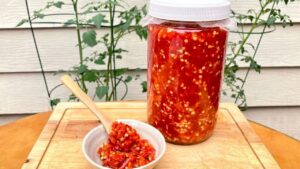 Ginger-Garlic-Chilli Mixed Pickle : सर्दियों में जबरदस्त स्वाद और सेहत के लिए बनाएं अदरक-लहसुन-मिर्च का मिक्स अचार (आसान रेसिपी)