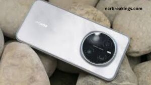 Honor could launch the Magic 8 Pro soon and have a triple back camera set. See Details