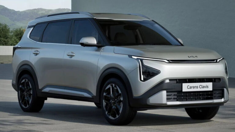 Kia Launches 7-Seater Electric Car at ₹17.99 Lakh Loaded With Premium Features