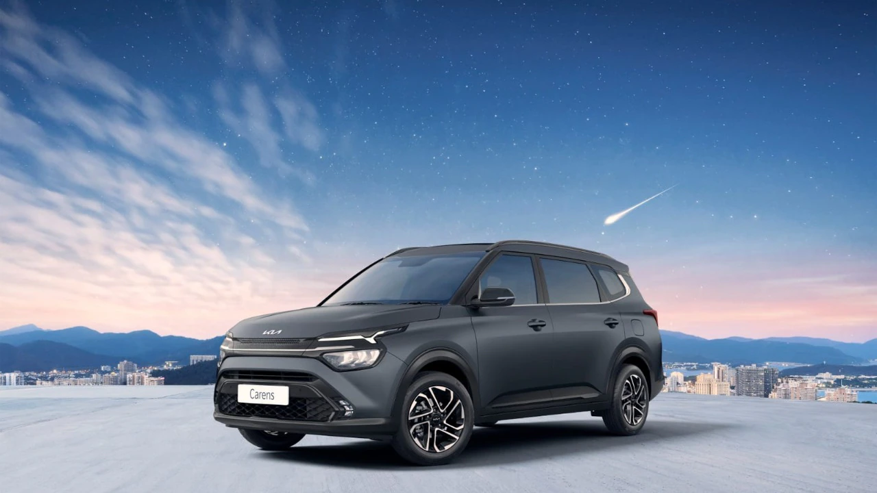 Kia Carens : The