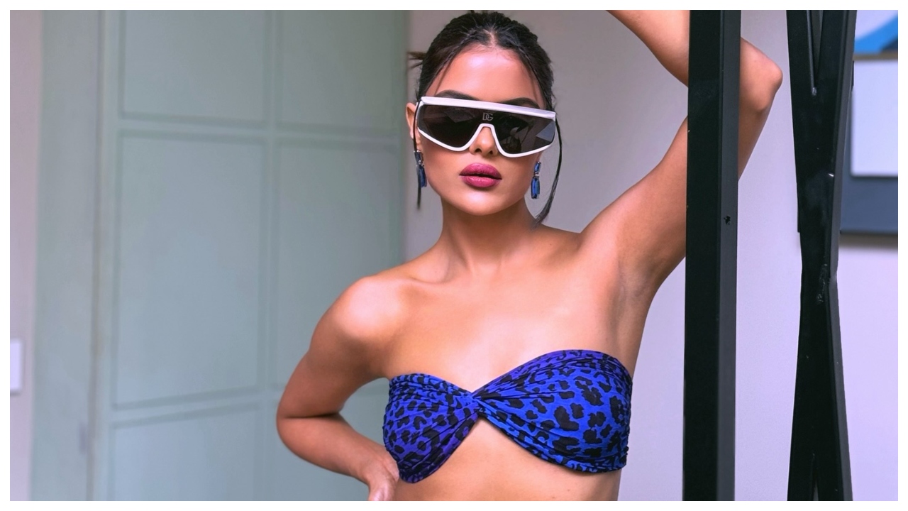 Priyanka Chahar Choudhary Flaunts