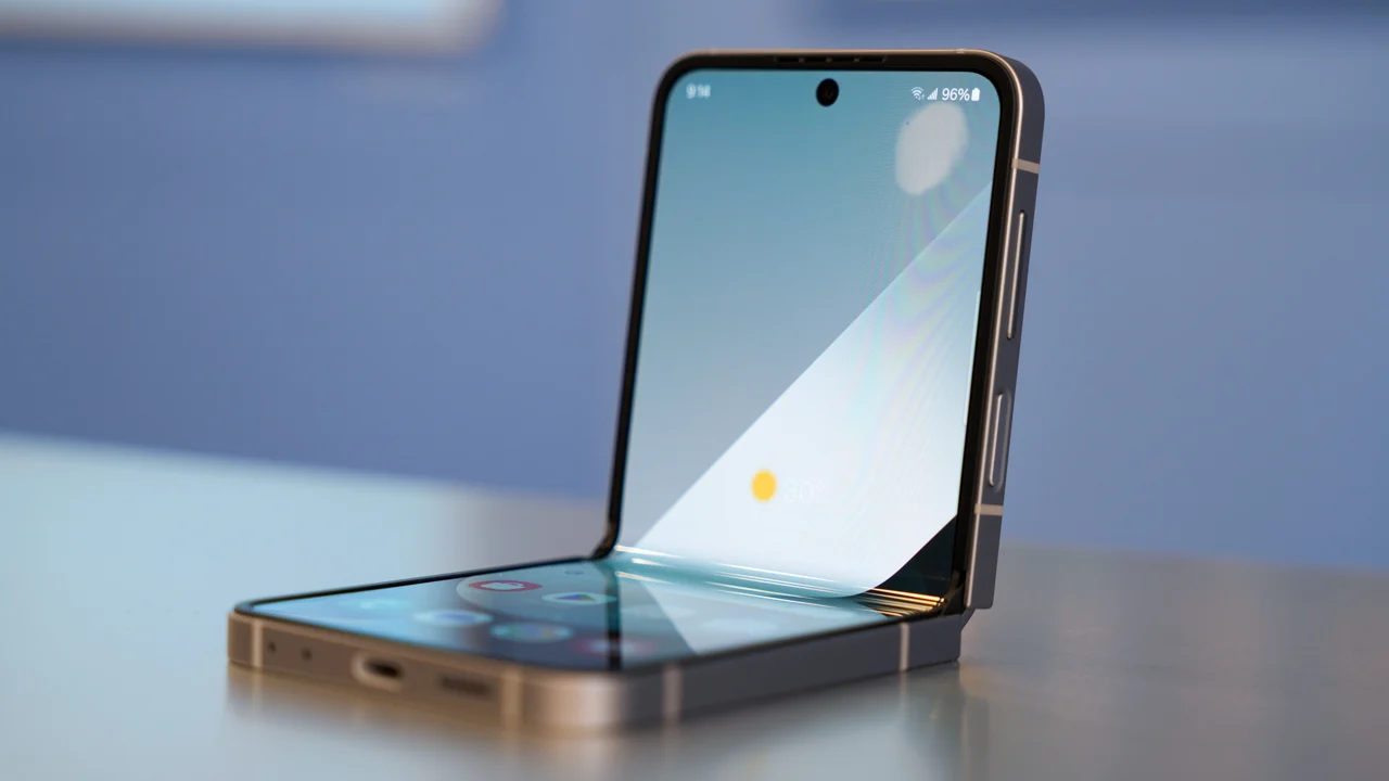 Samsung Galaxy Z Flip6 gets...