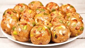 सत्तू के लड्डू रेसिपी: गर्मियों में ठंडक और एनर्जी का पावरहाउस, जानें बनाने का आसान तरीका