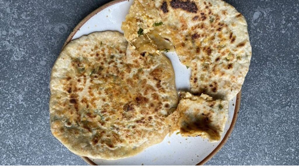 Soyabean-Cheese Paratha : नाश्ते में खाएं यह प्रोटीन-पैक्ड सोयाबीन-पनीर पराठा, स्वाद और सेहत का बेहतरीन कॉम्बो