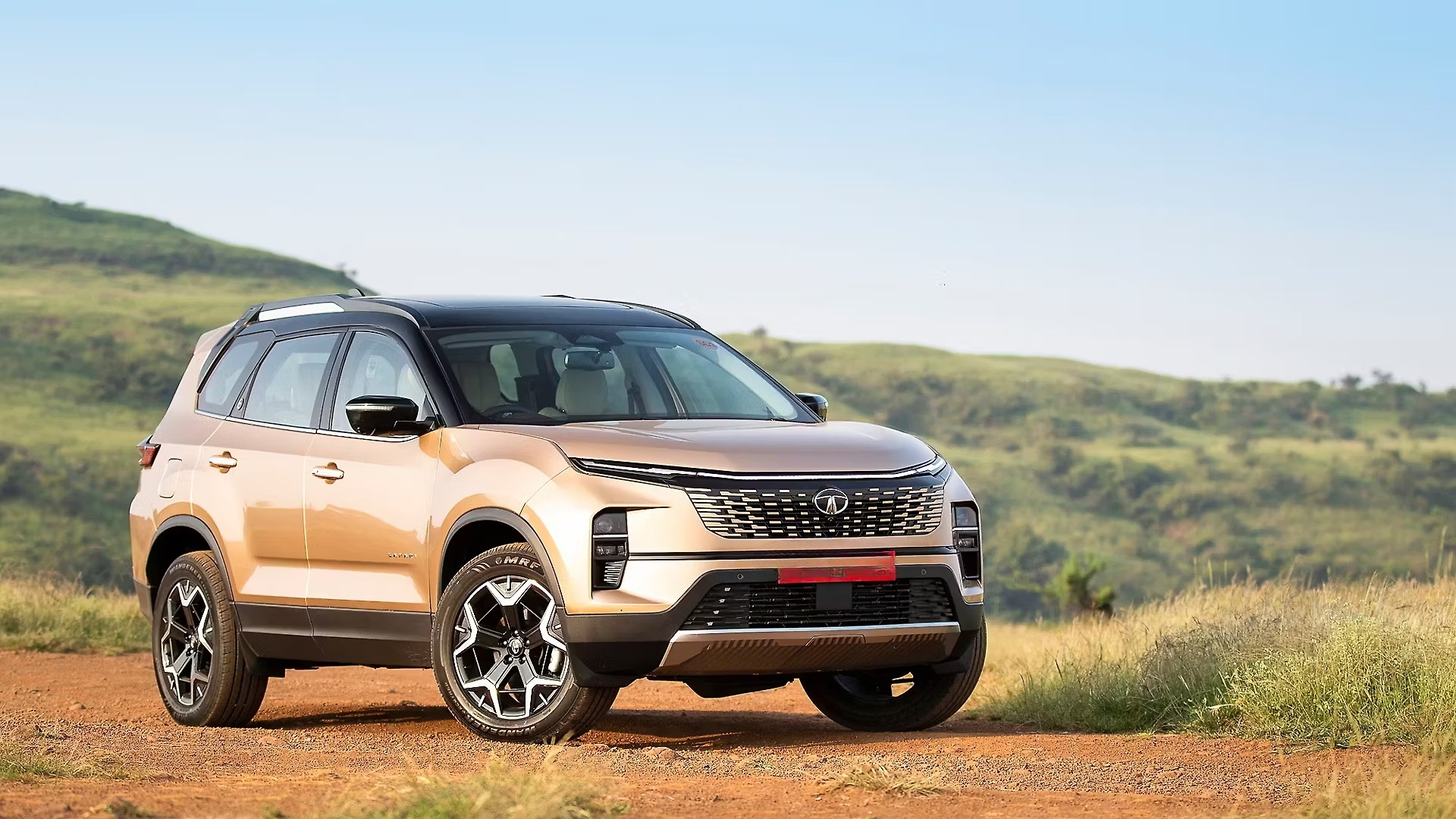 Upcoming 7-Seater Electric SUVs Launching in India by 2025 – Spacious, Sustainable & Family-Ready EVs 1 Tata Safari EV